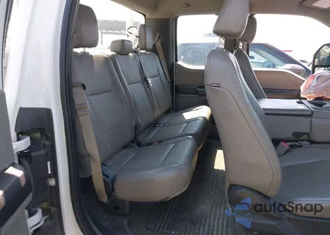 2017 Ford F-250 Xl z USA, uszkodzony, nr VIN 1FD7X2A66HEC11612